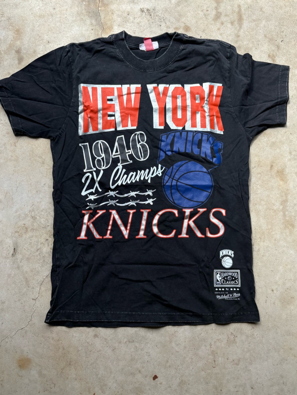 Mitchell & Ness New York Knicks 1946-1949 6x Champions t-shirt